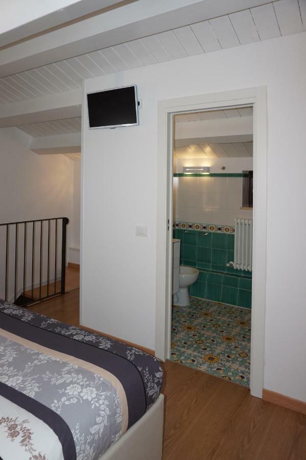 Casa Vacanze Torre Dei Gualtieri San Benedetto del Tronto Exterior foto