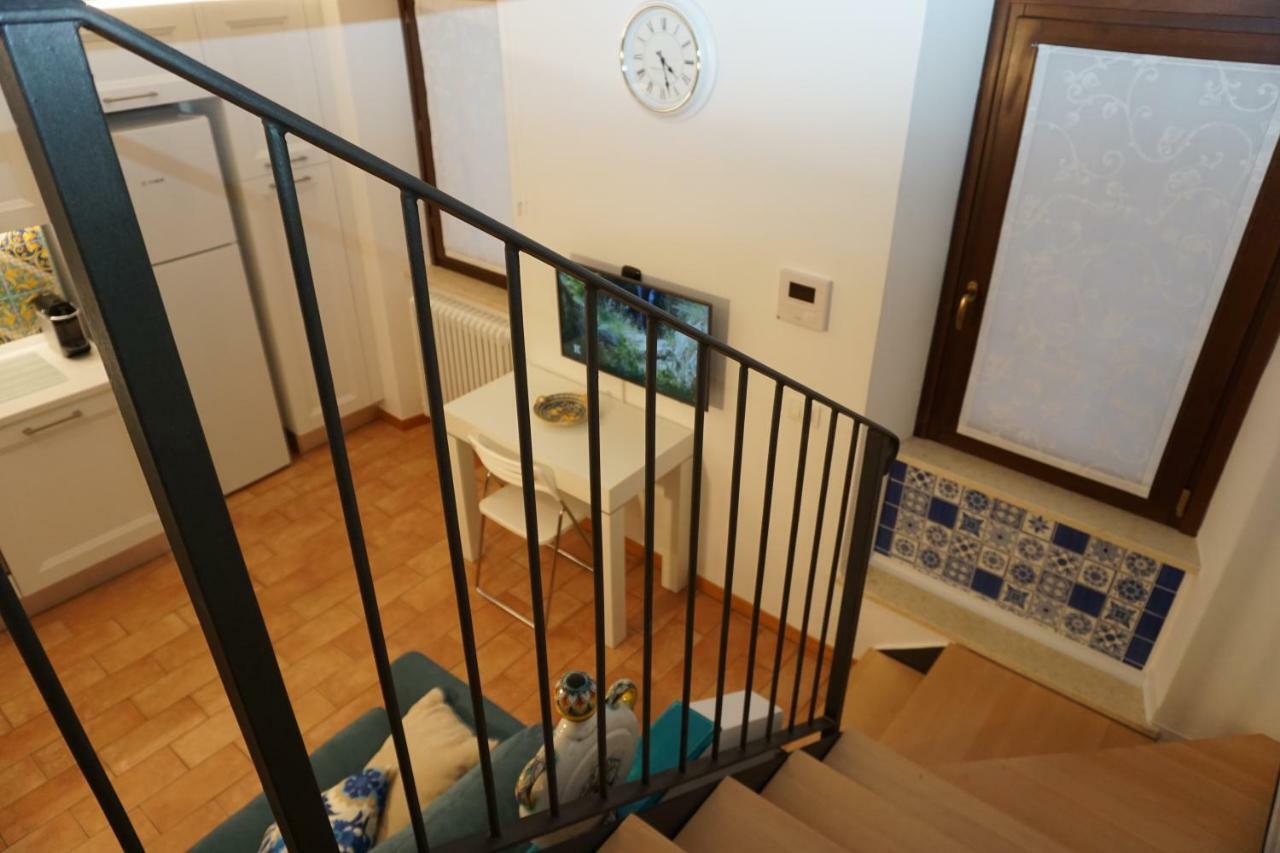 Casa Vacanze Torre Dei Gualtieri San Benedetto del Tronto Exterior foto