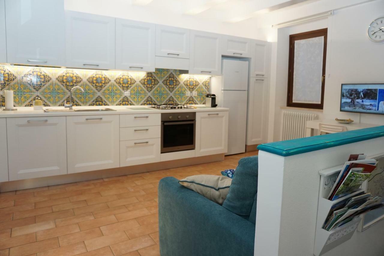 Casa Vacanze Torre Dei Gualtieri San Benedetto del Tronto Exterior foto